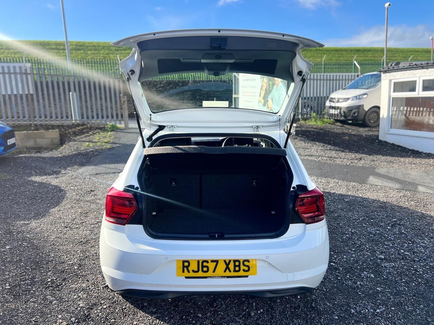 Used Volkswagen Polo 2018 for sale - 76349161: Photo 6