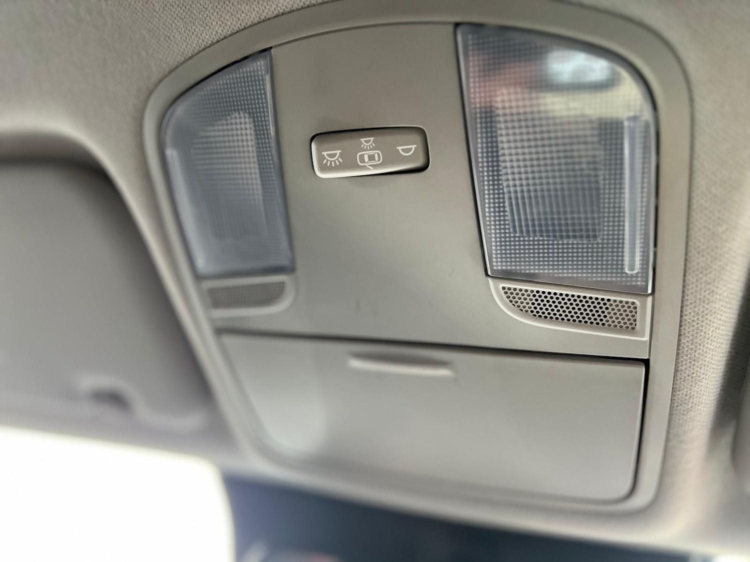 Used Kia Stonic 2024 for sale - 76527811: Photo 18