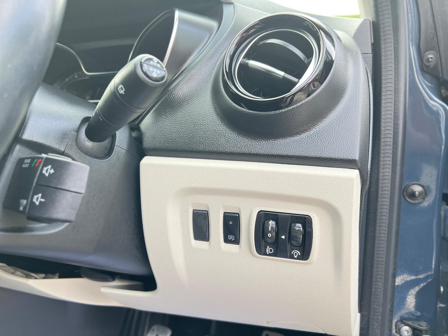 Used Renault Captur 2019 for sale - 78062877: Photo 16