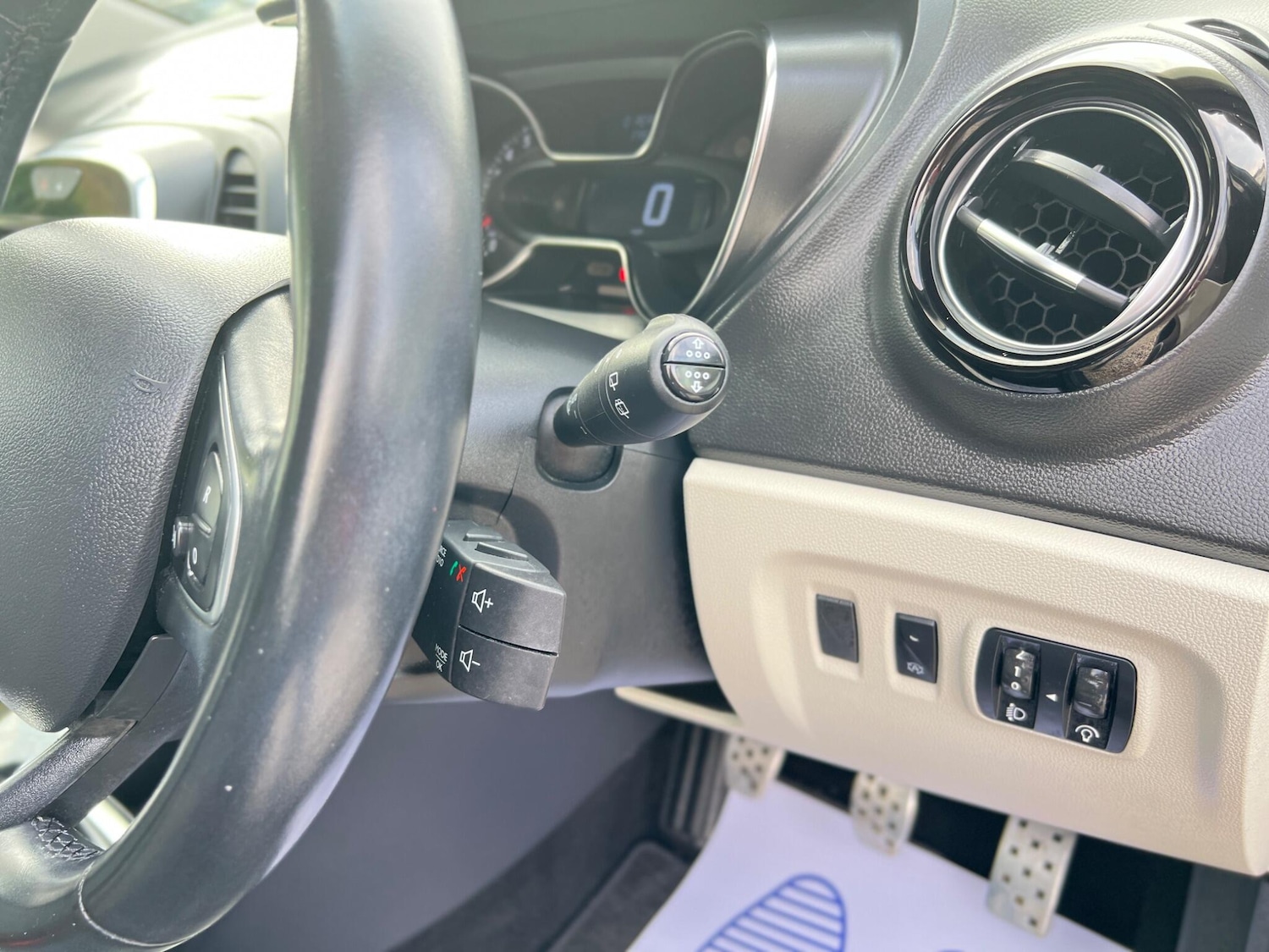 Used Renault Captur 2019 for sale - 78062877: Photo 17