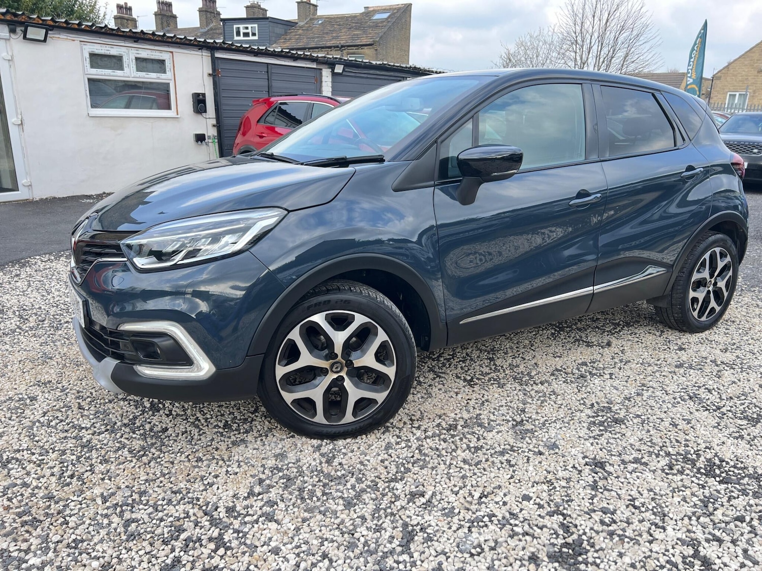 Used Renault Captur 2019 for sale - 78062877: Photo 2