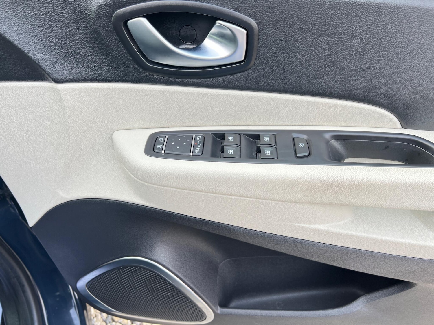 Used Renault Captur 2019 for sale - 78062877: Photo 9