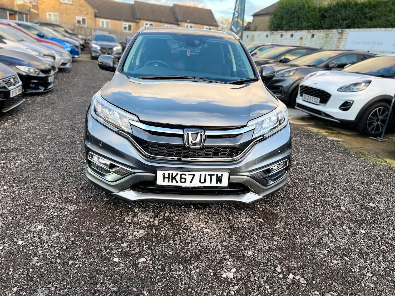 Used Honda CR-V 2018 for sale - 76866540: Photo 2