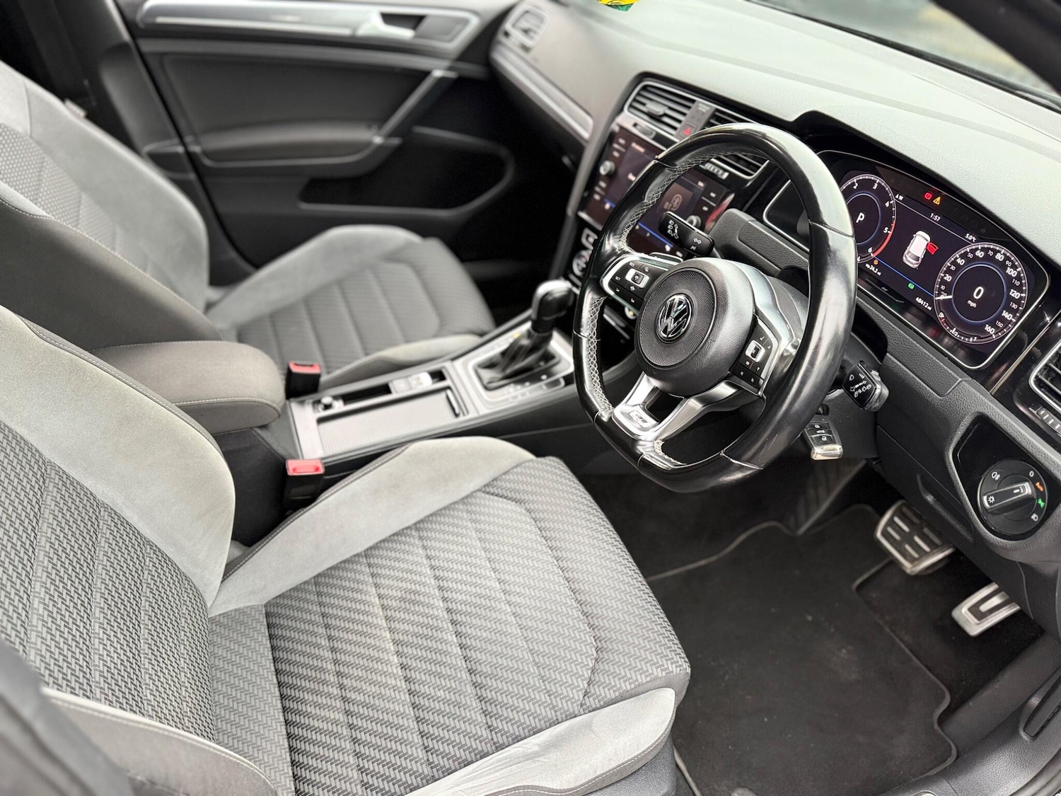 Used Volkswagen Golf 2020 for sale - 77060220: Photo 22