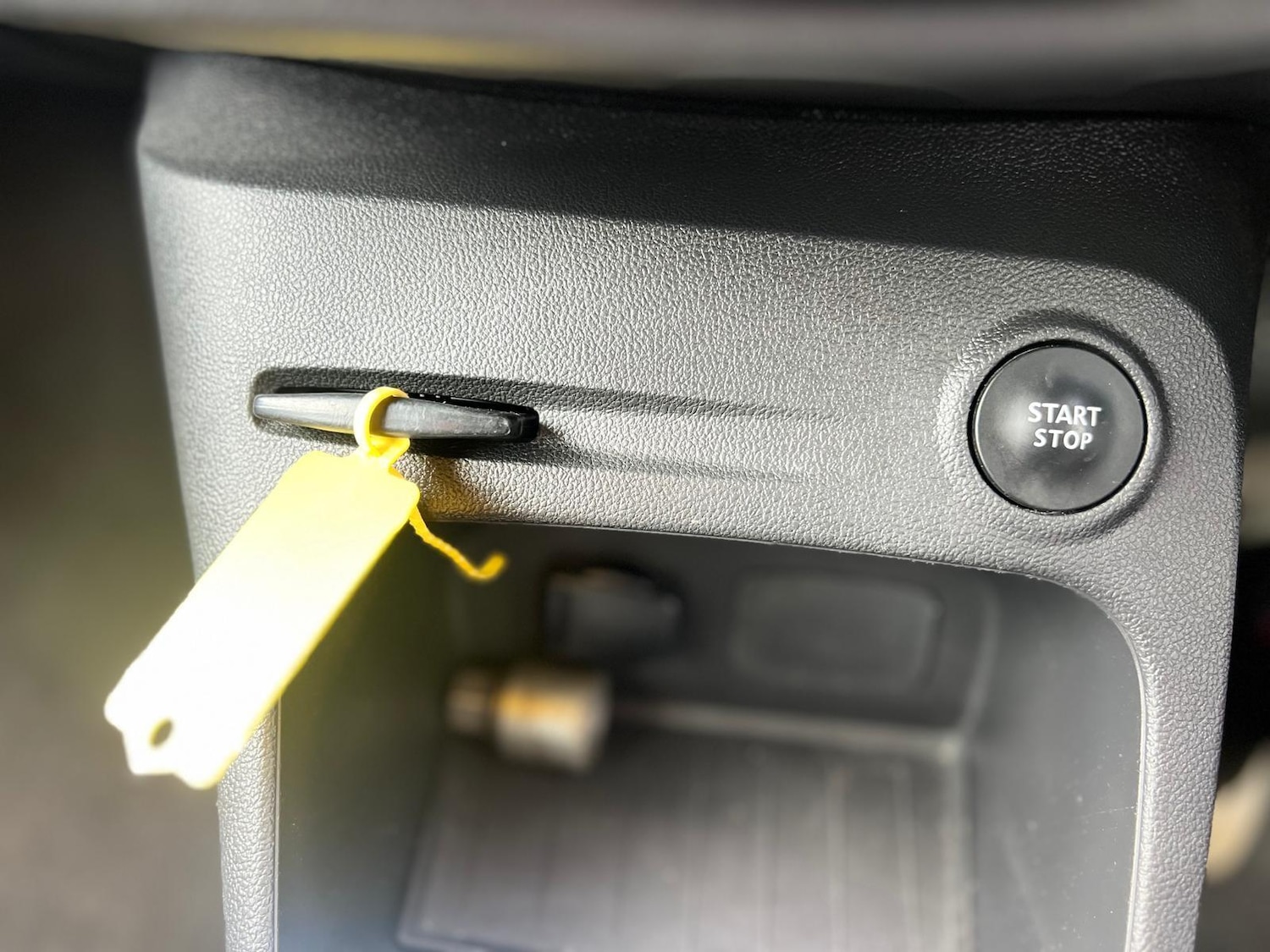 Used Renault Captur 2018 for sale - 77344176: Photo 39