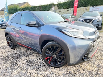 2023 (23) - 1.0 VVT-i Undercover 5dr