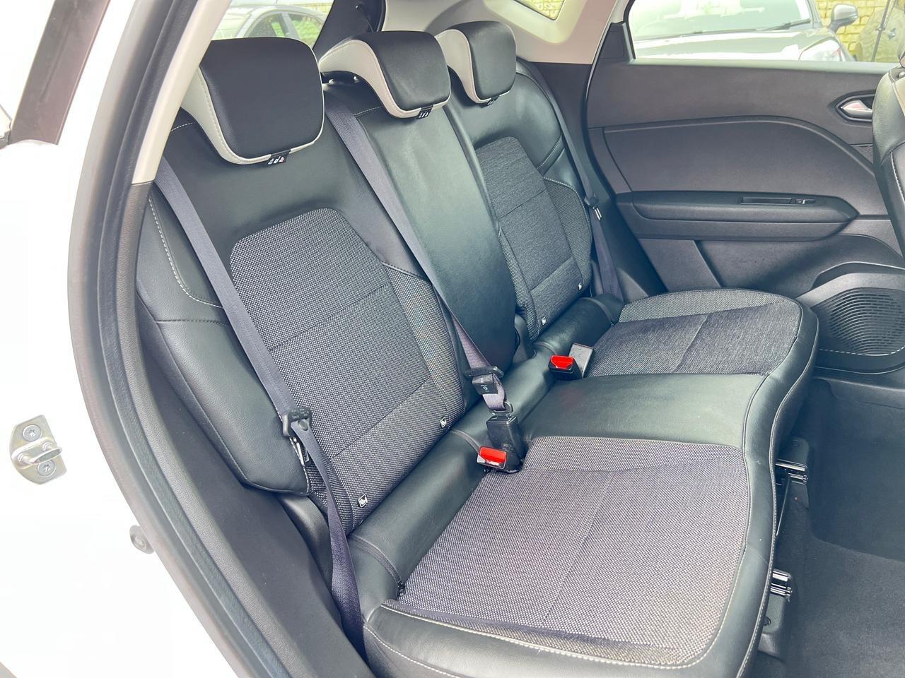 Used Renault Captur for sale - 77853614: Photo 16