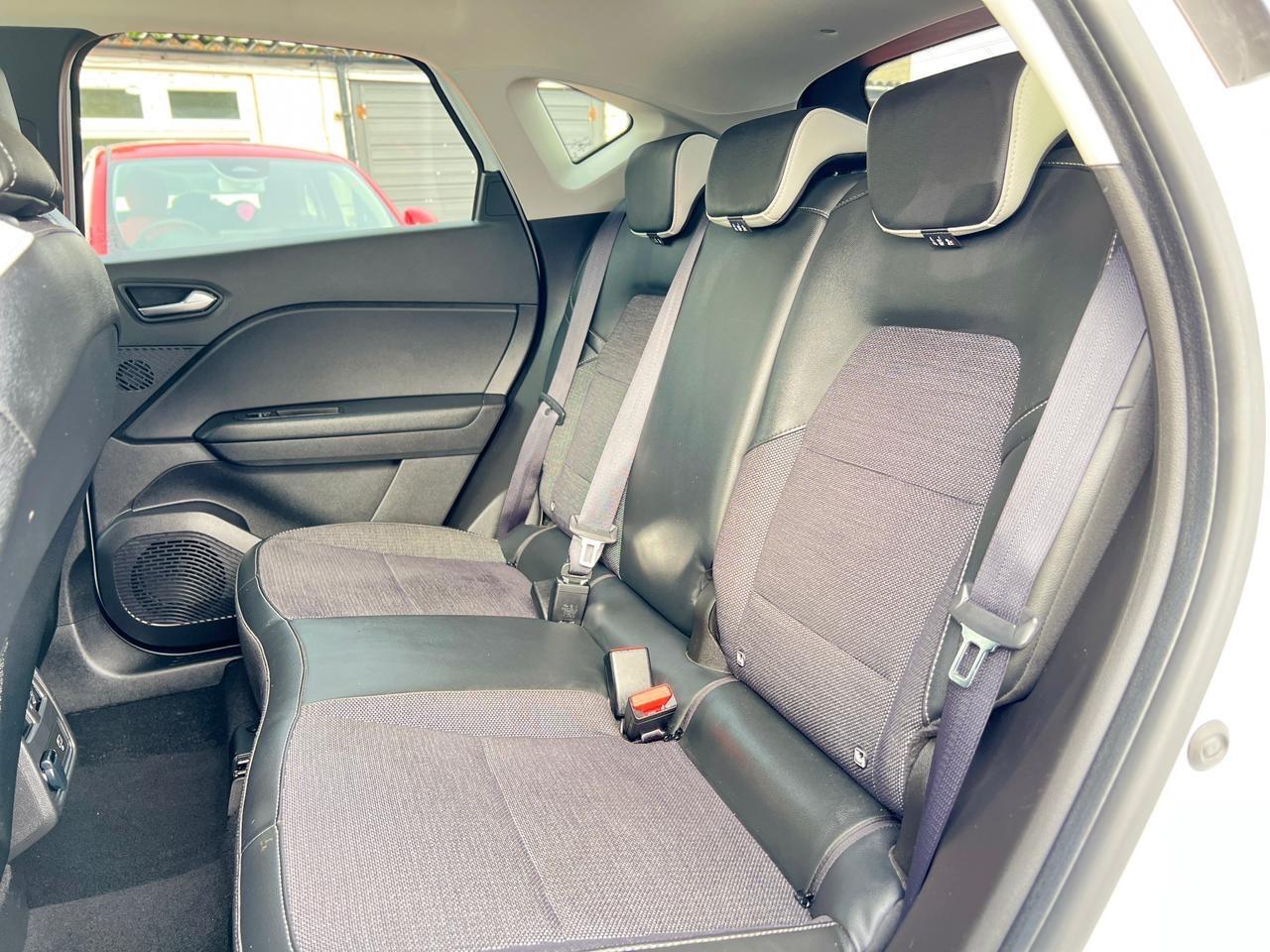 Used Renault Captur for sale - 77853614: Photo 17