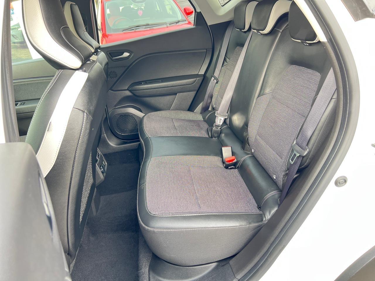 Used Renault Captur for sale - 77853614: Photo 18