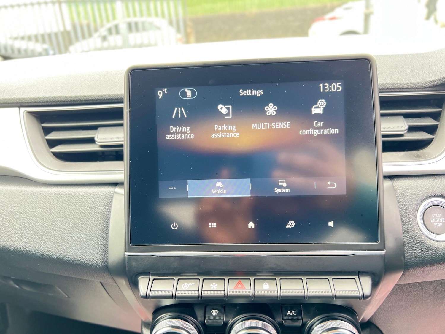 Used Renault Captur for sale - 77853614: Photo 38