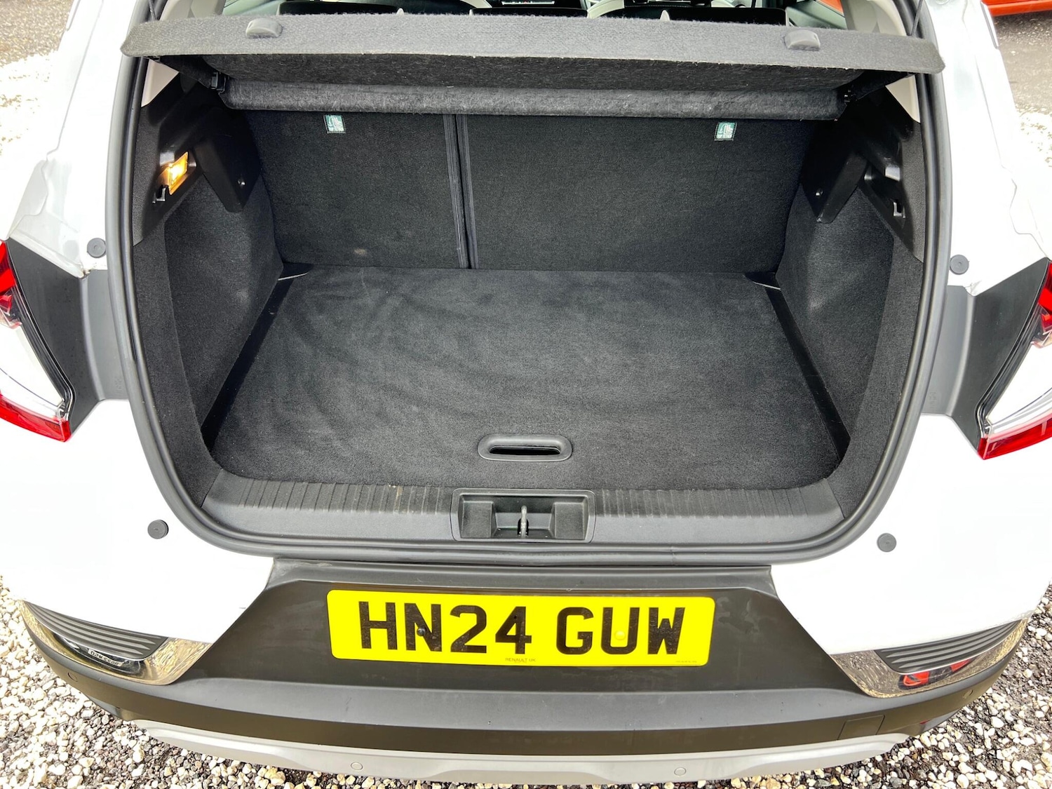 Used Renault Captur for sale - 77853614: Photo 42