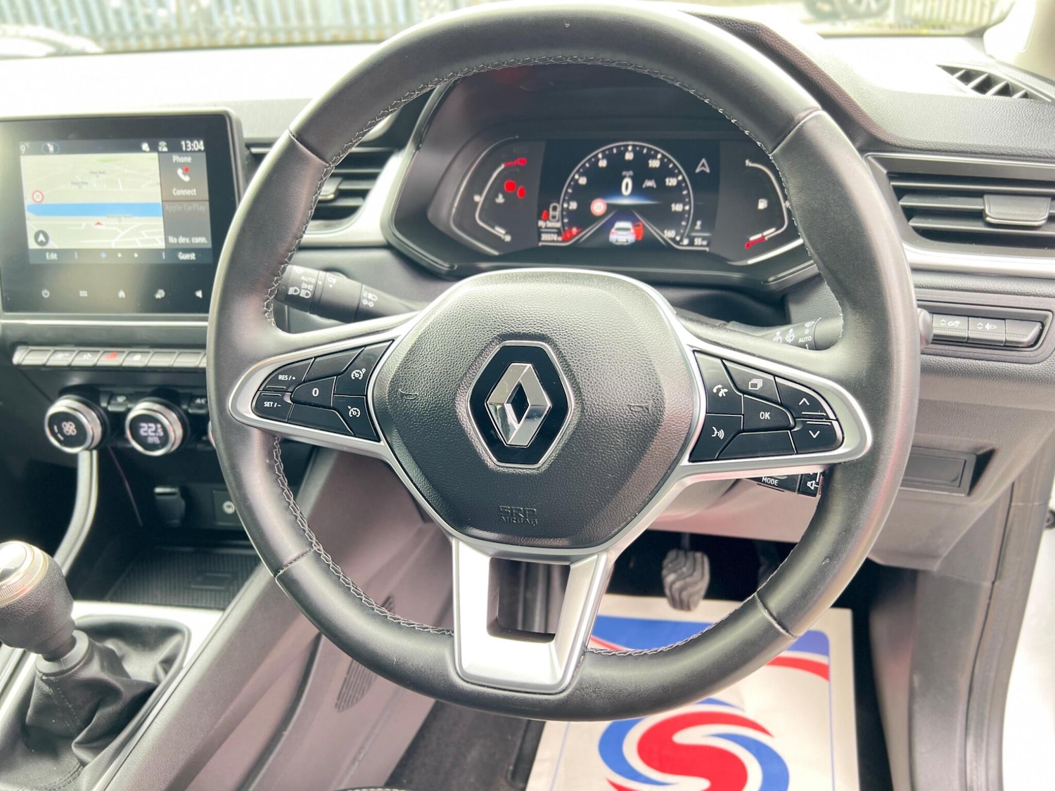 Used Renault Captur for sale - 77853614: Photo 47