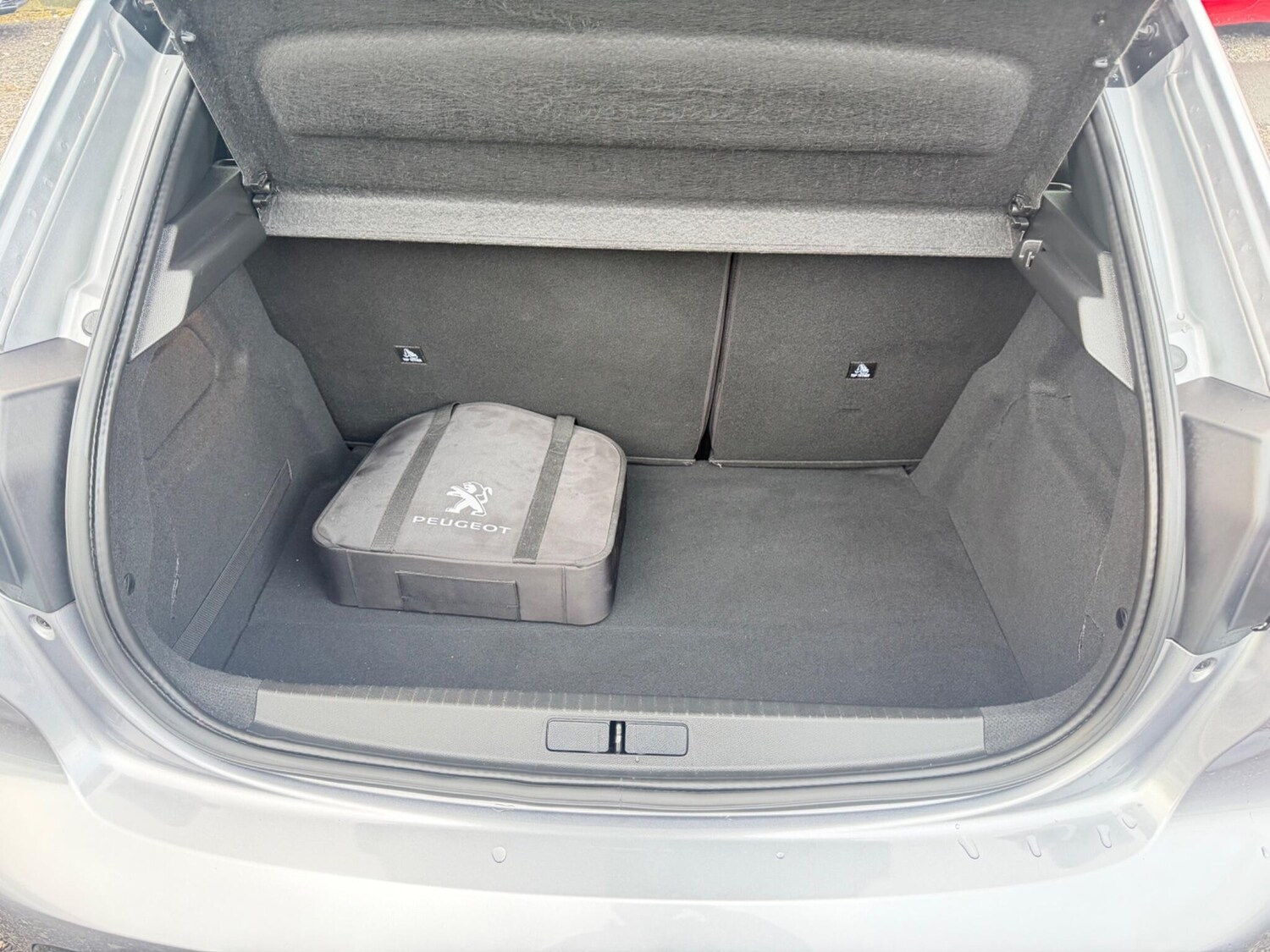 Used Peugeot 208 2021 for sale - 77400412: Photo 44