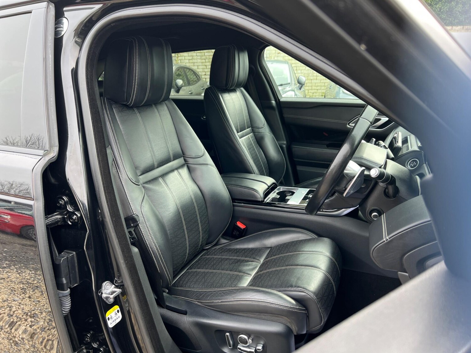 Used Land Rover Range Rover Velar 2018 for sale - 78062739: Photo 17