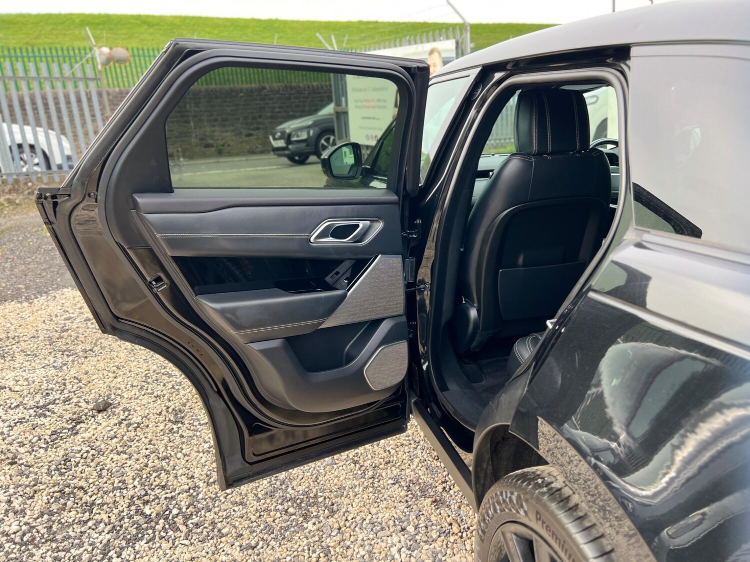 Used Land Rover Range Rover Velar 2018 for sale - 78062739: Photo 66