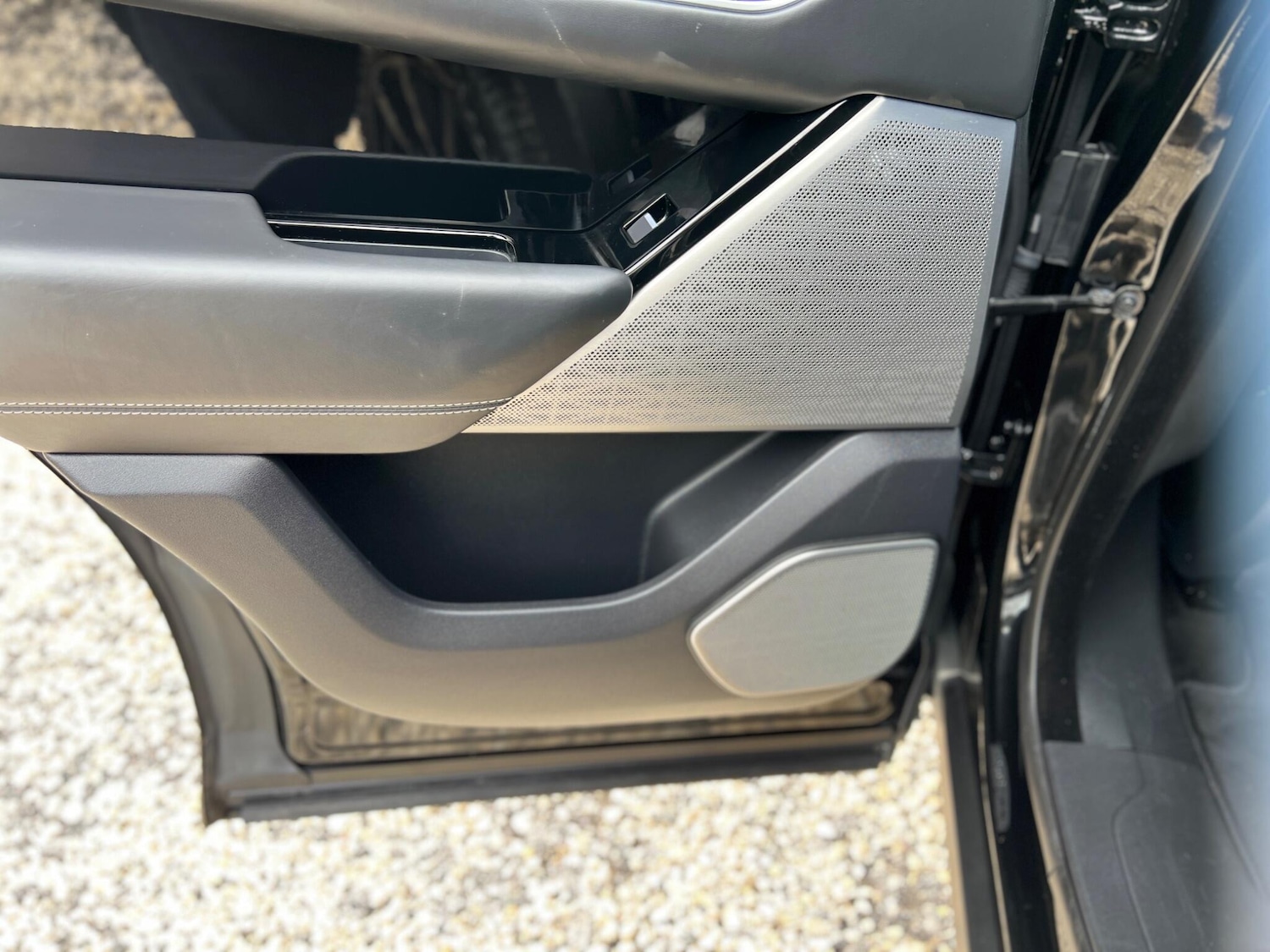 Used Land Rover Range Rover Velar 2018 for sale - 78062739: Photo 68