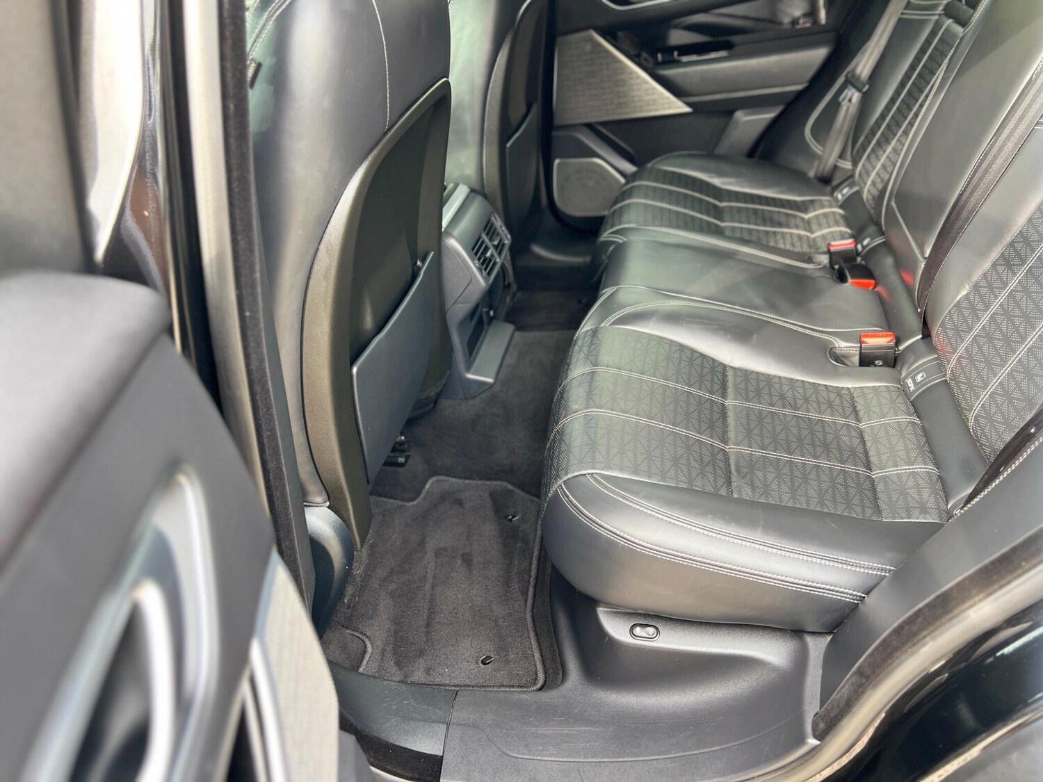 Used Land Rover Range Rover Velar 2018 for sale - 78062739: Photo 70