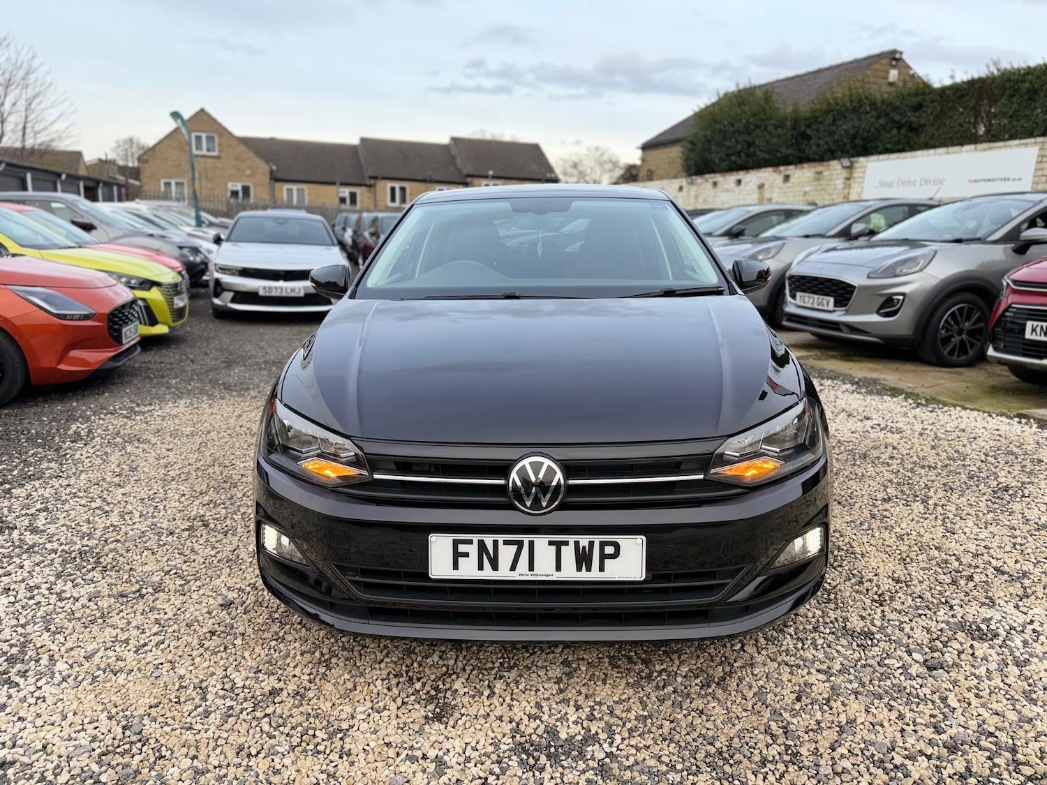 Used Volkswagen Polo for sale - 78136320: Photo 6