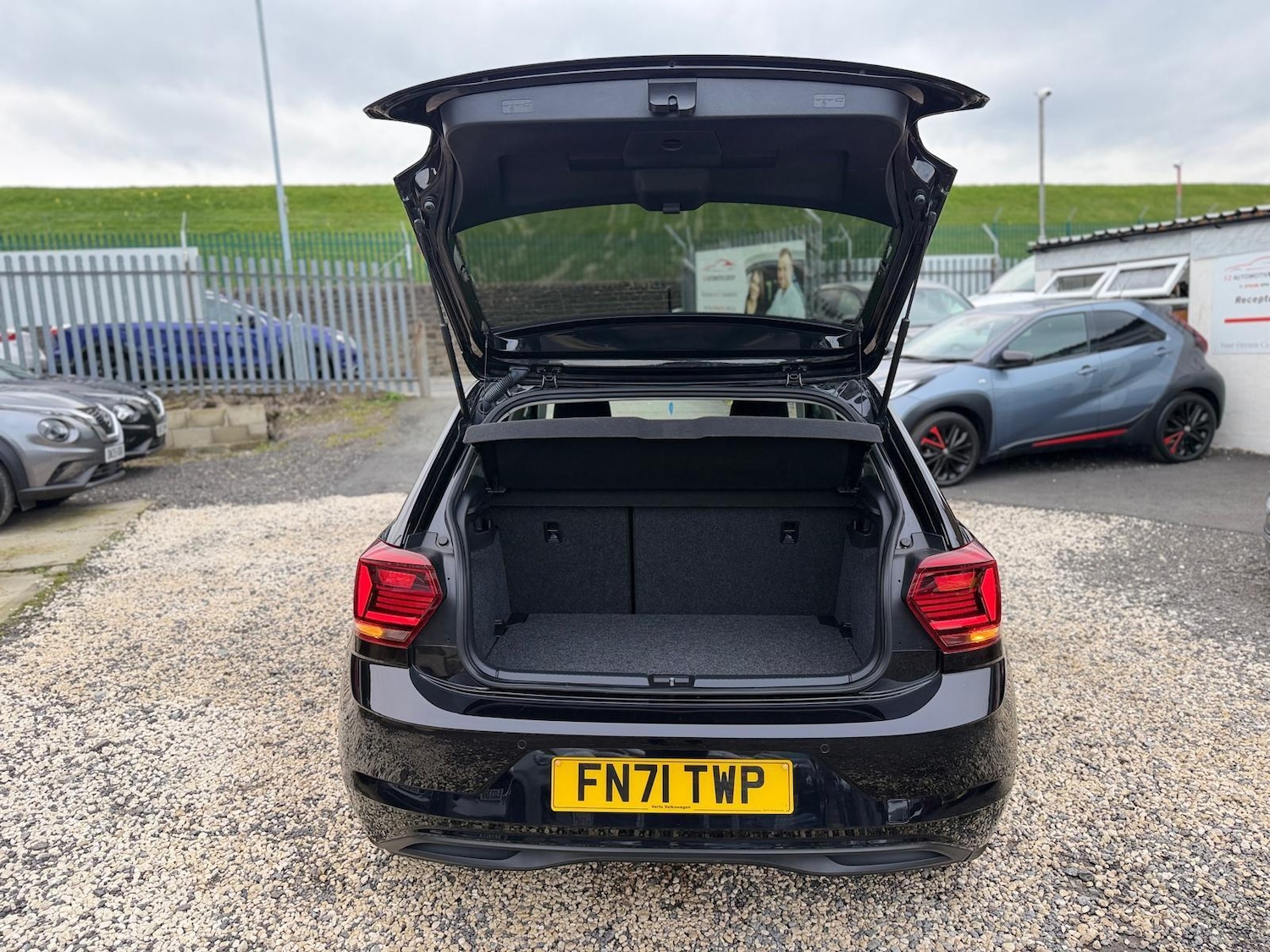 Used Volkswagen Polo for sale - 78136320: Photo 70