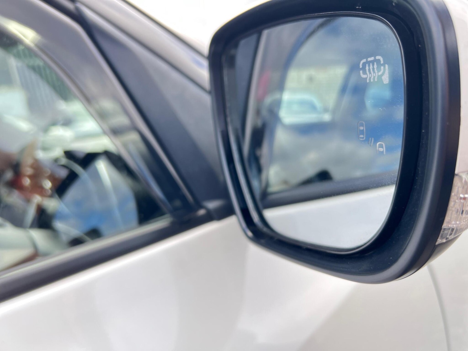 Used Suzuki Swift 2024 for sale - 77710258: Photo 44