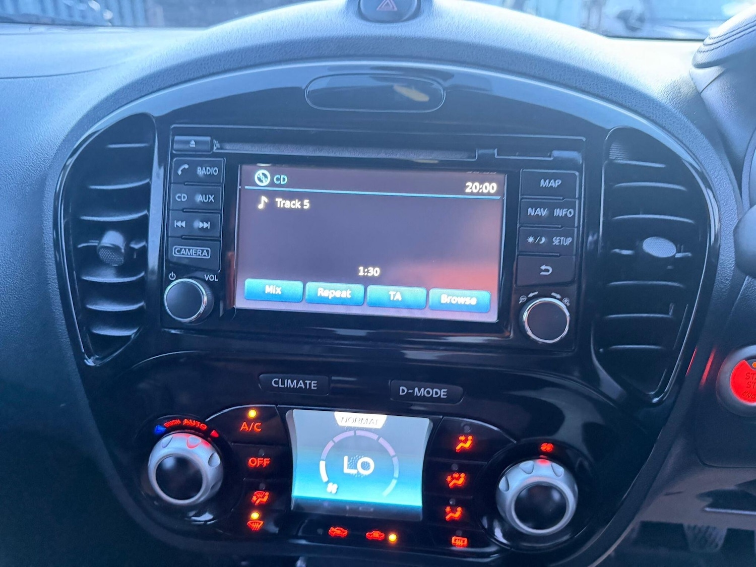 Used Nissan Juke 2016 for sale - 78184928: Photo 21