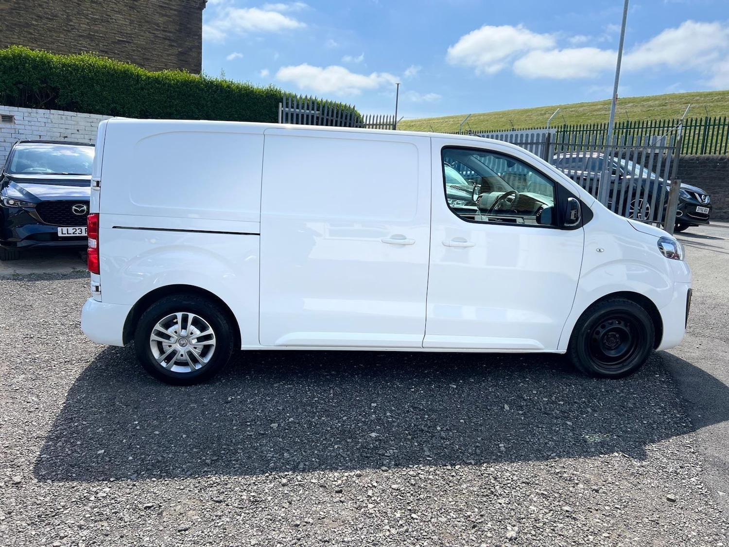 Used Vauxhall Vivaro for sale - 77854197: Photo 7