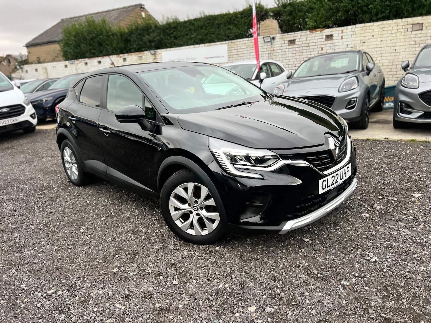 Used Renault Captur 2022 for sale - 76200836: Photo 1