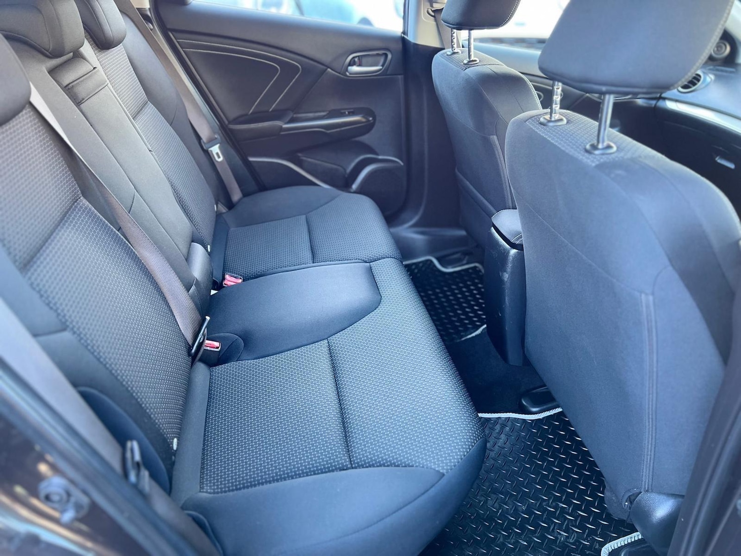 Used Honda Civic 2017 for sale - 76701122: Photo 12