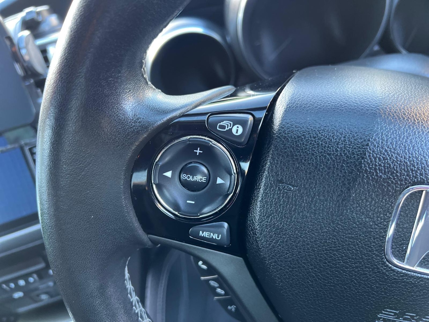 Used Honda Civic 2017 for sale - 76701122: Photo 16