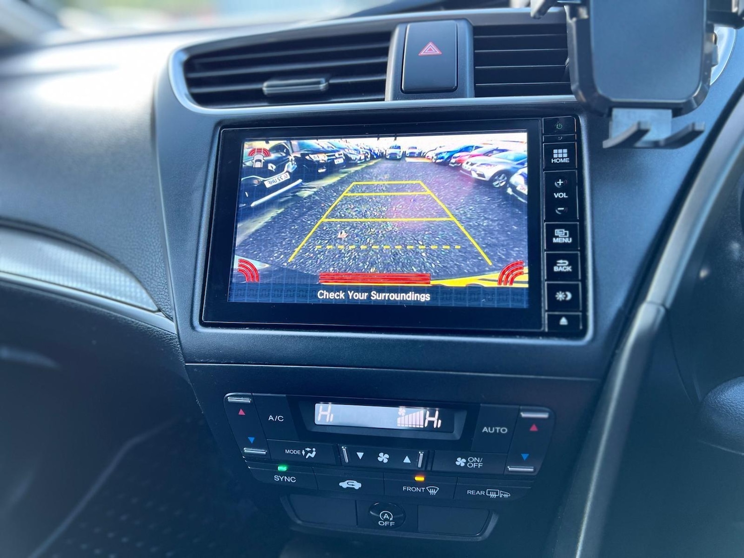 Used Honda Civic 2017 for sale - 76701122: Photo 31