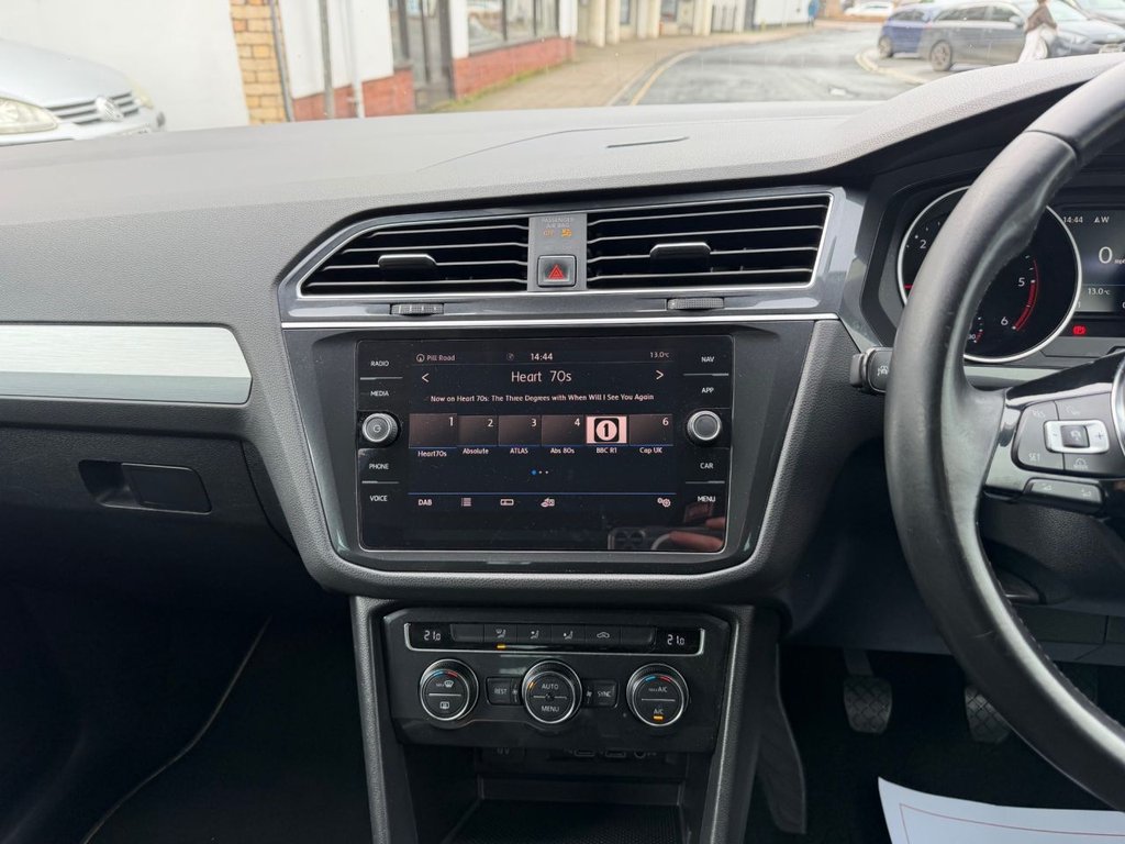 Used Volkswagen Tiguan 2018 for sale - 77627348: Photo 12