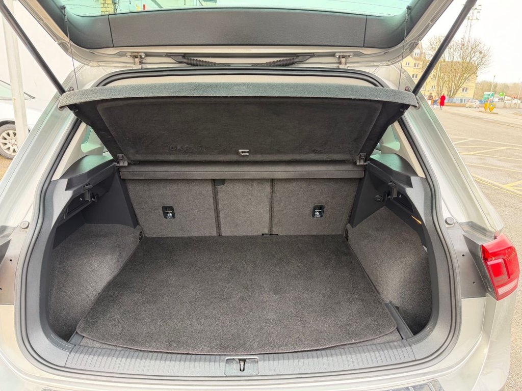 Used Volkswagen Tiguan 2018 for sale - 77627348: Photo 14