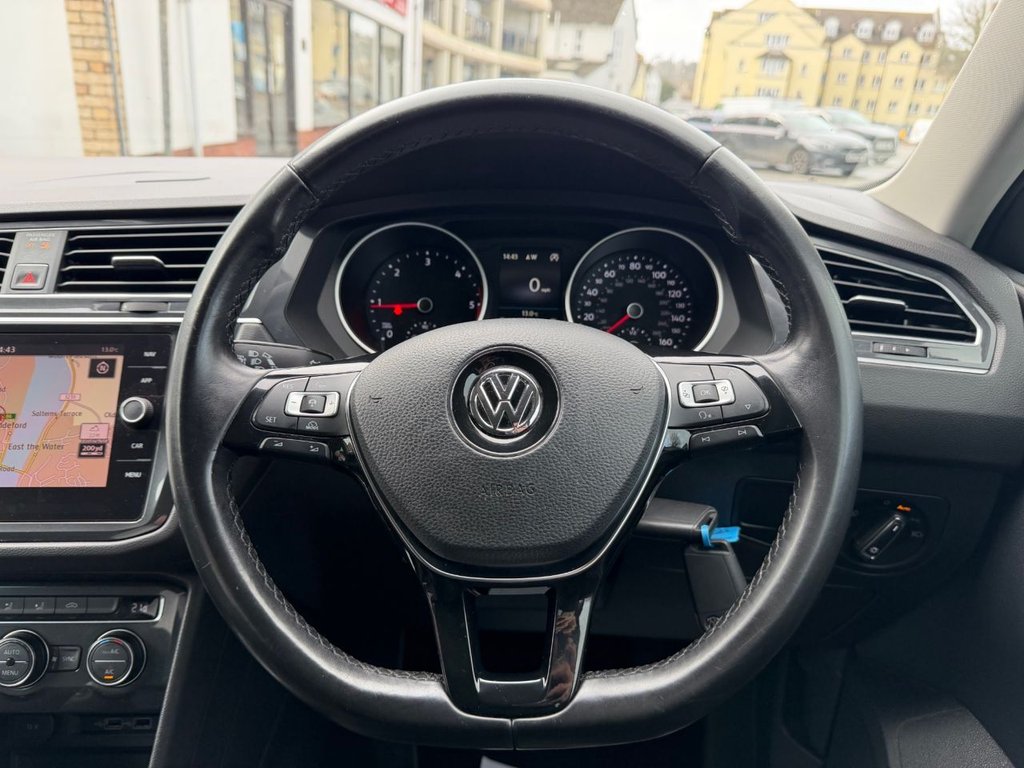 Used Volkswagen Tiguan 2018 for sale - 77627348: Photo 9