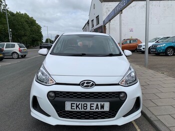 Used Hyundai i10 2018 for sale - 75456353: Photo