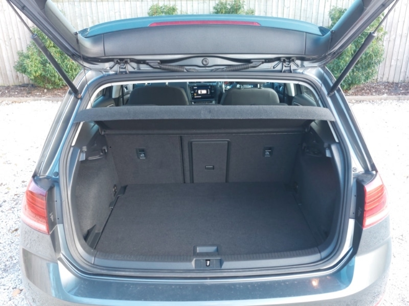 Used Volkswagen Golf 2018 for sale - 76455954: Photo 13