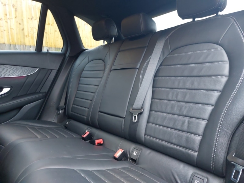 Used Mercedes-Benz GLC 2020 for sale - 76700061: Photo 6