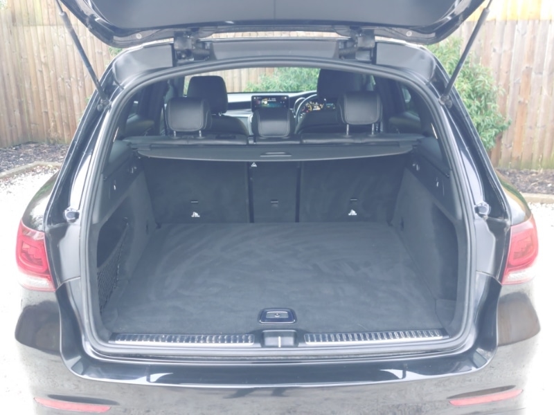 Used Mercedes-Benz GLC 2020 for sale - 76700061: Photo 8