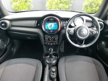 Used MINI Hatch 2018 for sale - 78895845: Photo