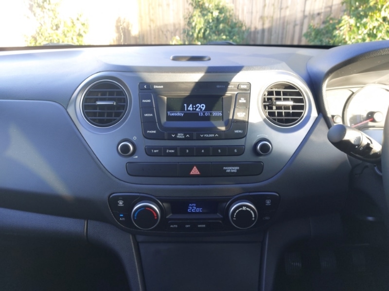 Used Hyundai i10 2017 for sale - 77702305: Photo 10