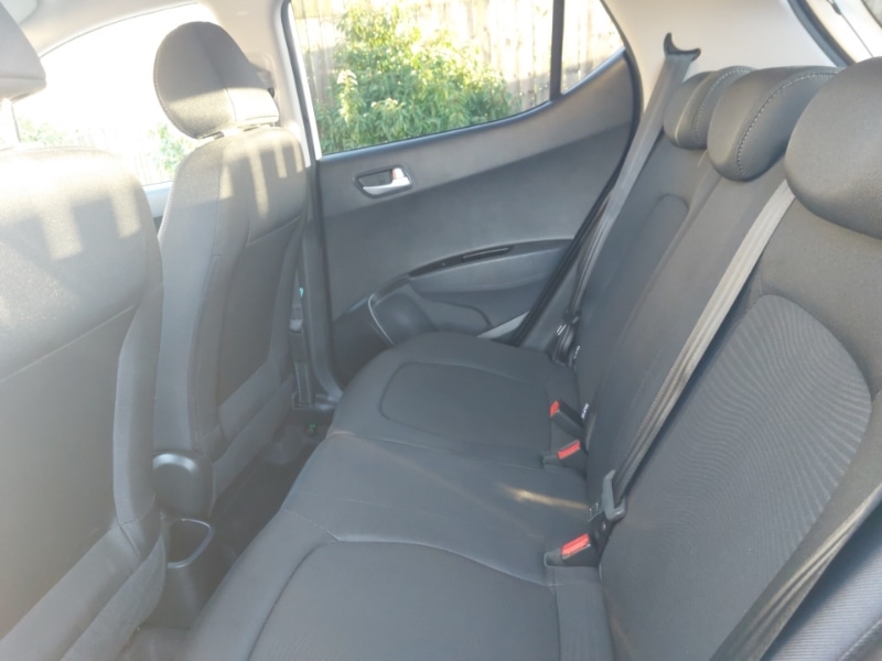 Used Hyundai i10 2017 for sale - 78061148: Photo 6