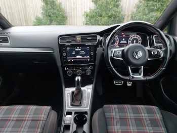 Used Volkswagen Golf 2019 for sale - 77338178: Photo