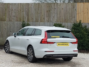 Used Volvo V60 2021 for sale - 78243765: Photo