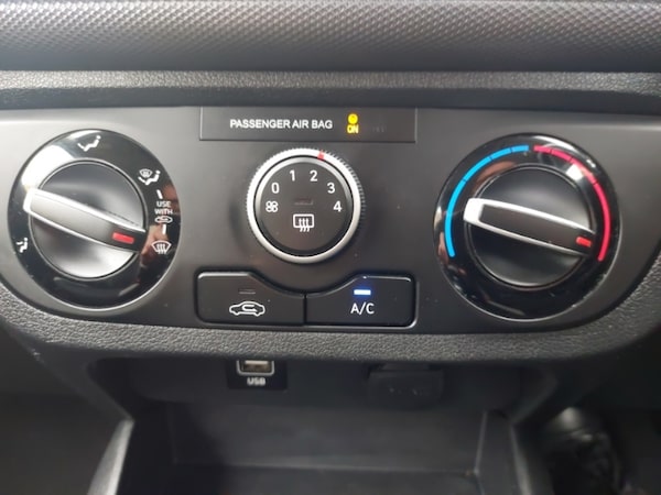 Used Hyundai i10 2020 for sale - 76282135: Photo 15