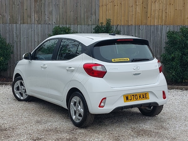 Used Hyundai i10 2020 for sale - 76282135: Photo 3