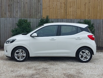 Used Hyundai i10 2020 for sale - 76282135: Photo 4