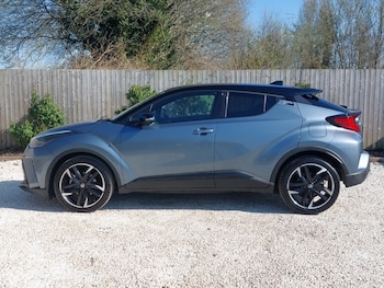 Used Toyota C-HR 2022 for sale - 75618232: Photo