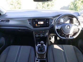 Used Volkswagen T-Roc 2019 for sale - 78346675: Photo