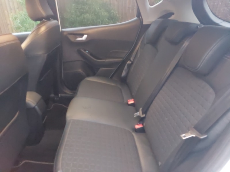 Used Ford Fiesta 2018 for sale - 76708012: Photo 6