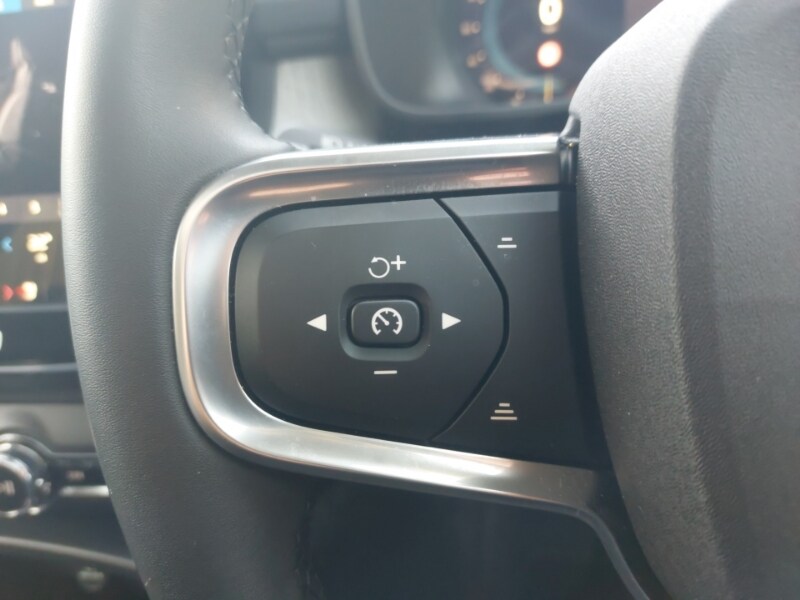 Used Volvo XC40 2024 for sale - 76054101: Photo 17