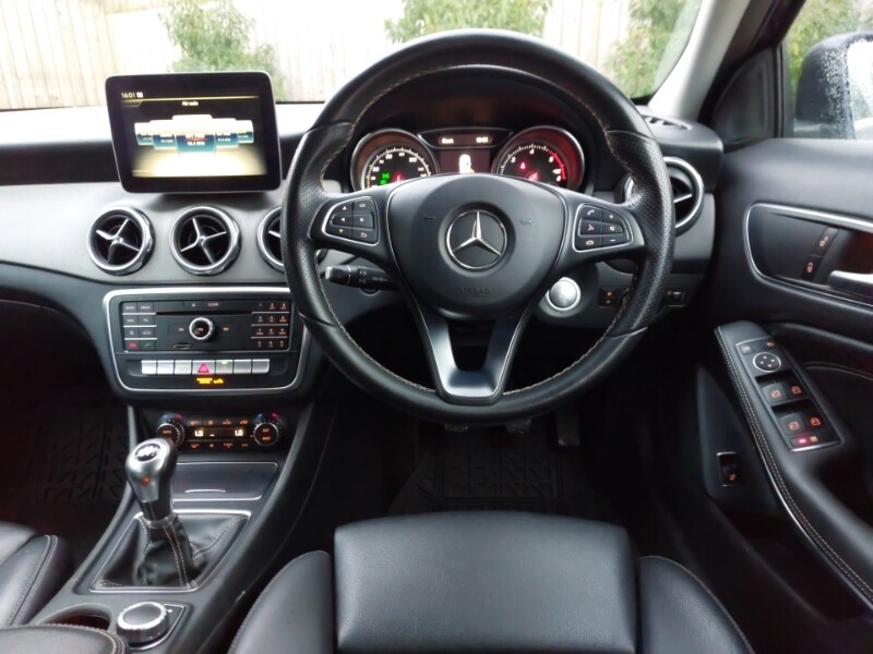 Used Mercedes-Benz GLA 2018 for sale - 77611145: Photo 7